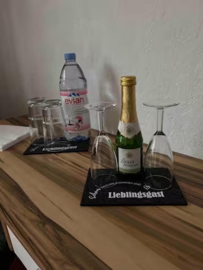 Zimmer In Koeln Luaran gambar